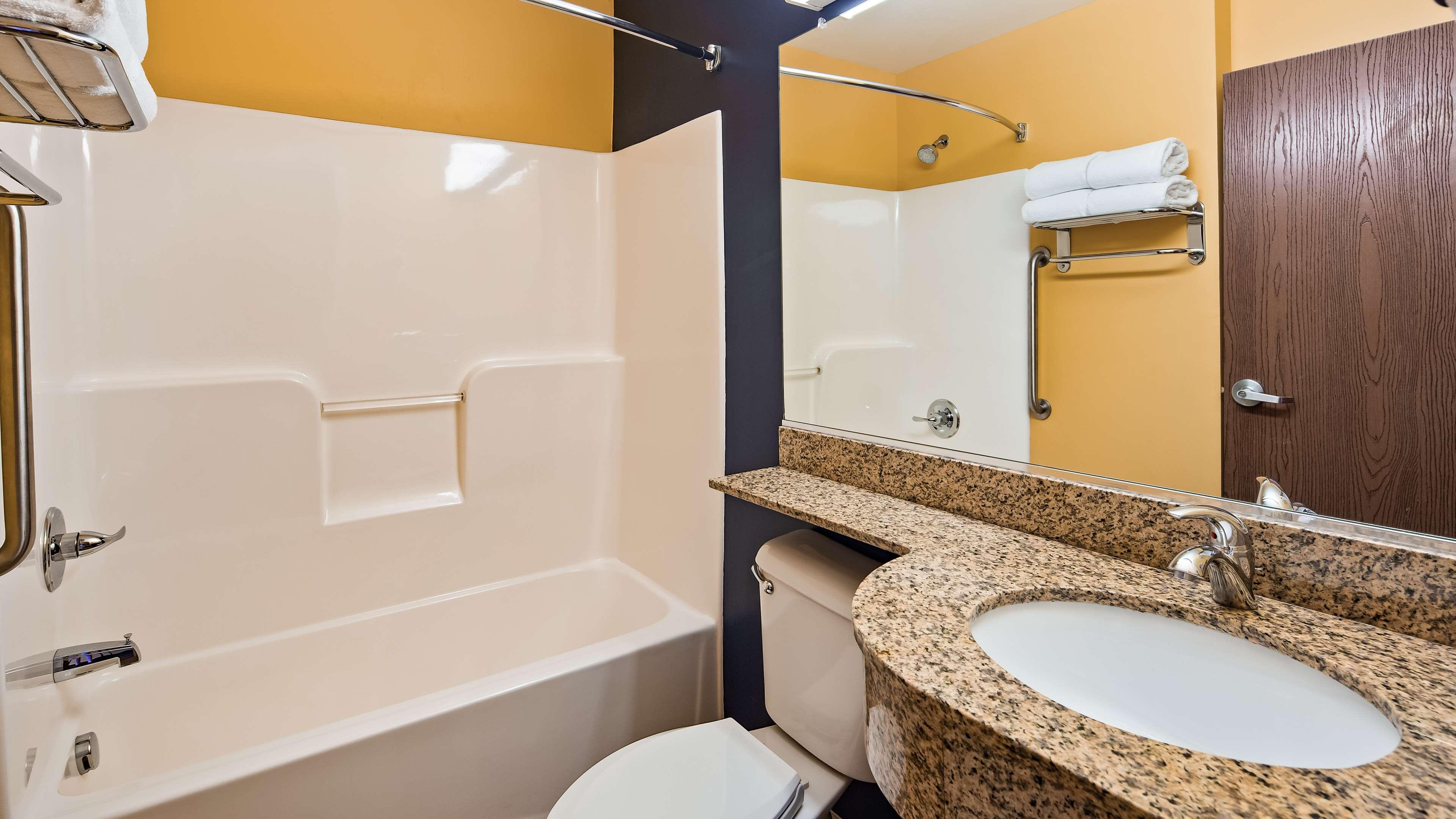 Surestay Plus Hotel By Best Western Keyser Exteriör bild