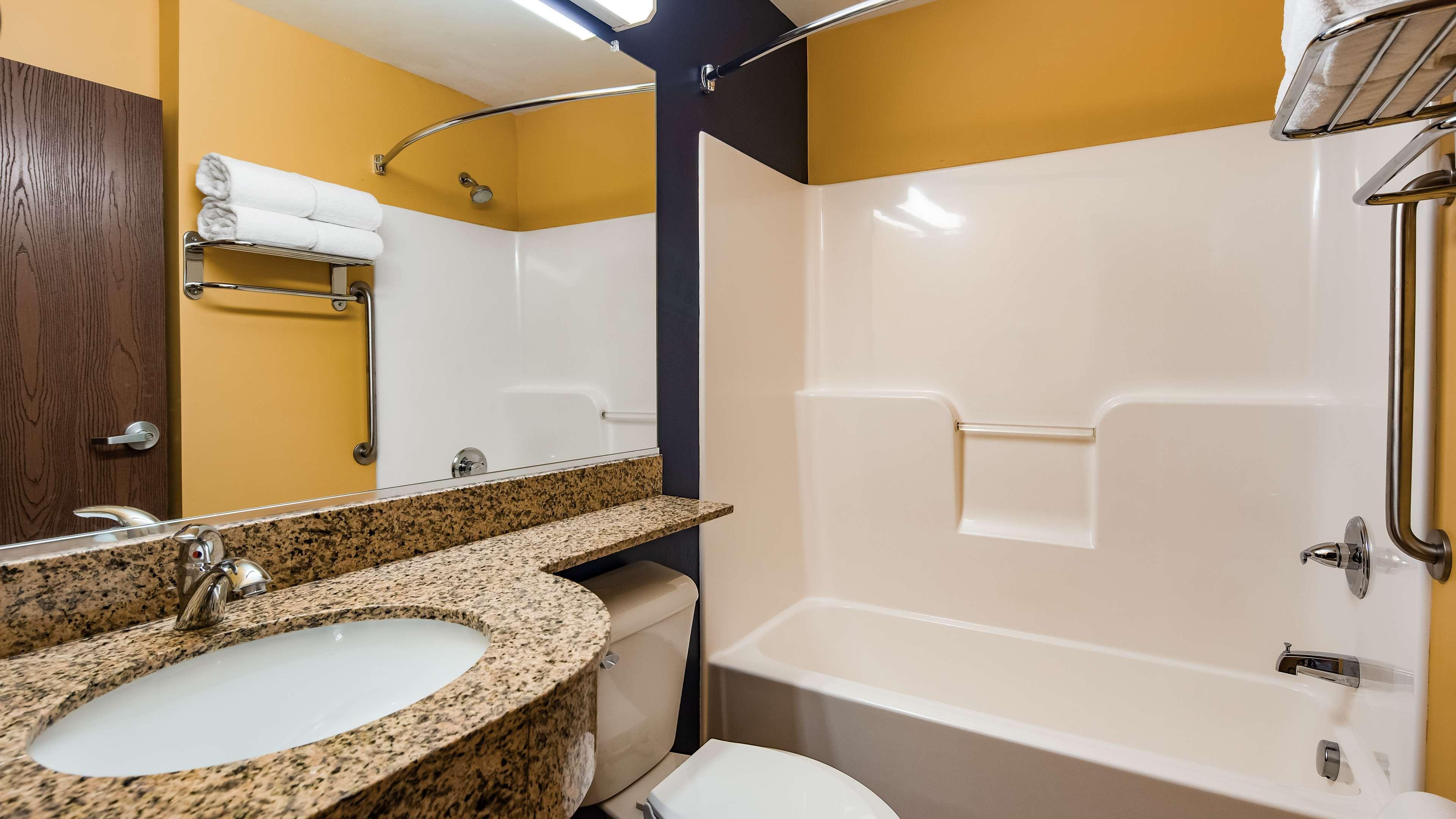 Surestay Plus Hotel By Best Western Keyser Exteriör bild