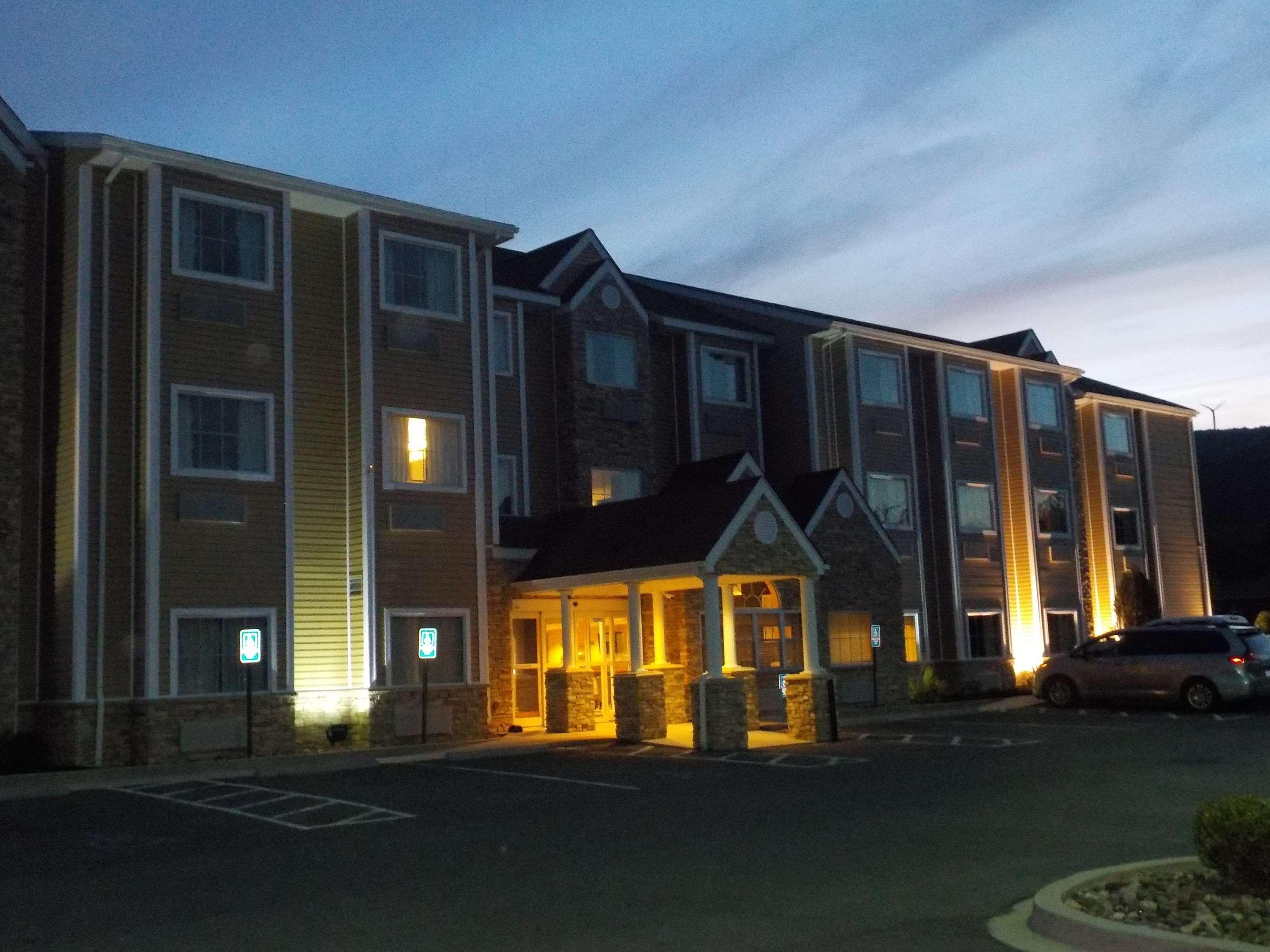 Surestay Plus Hotel By Best Western Keyser Exteriör bild
