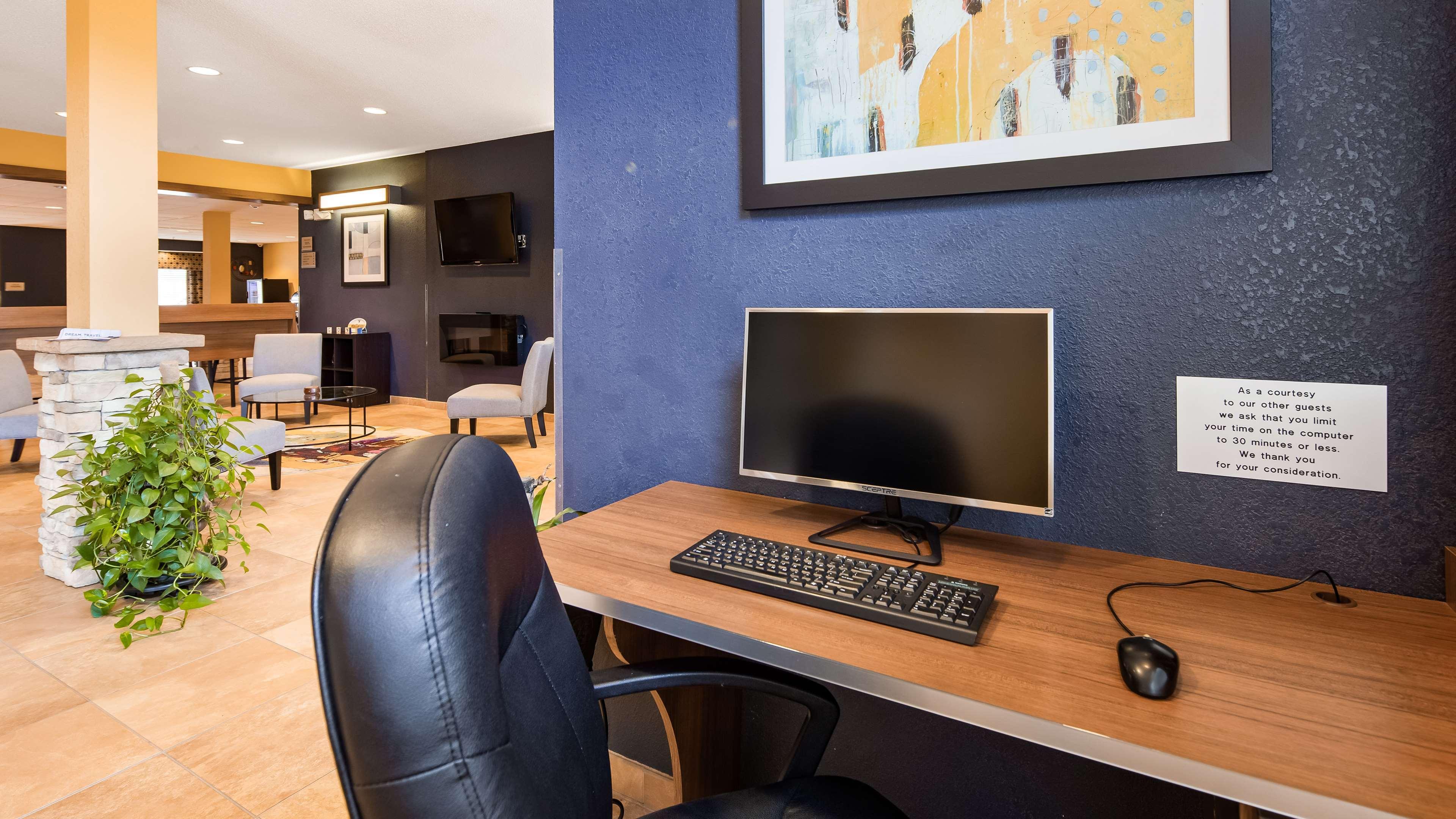 Surestay Plus Hotel By Best Western Keyser Exteriör bild